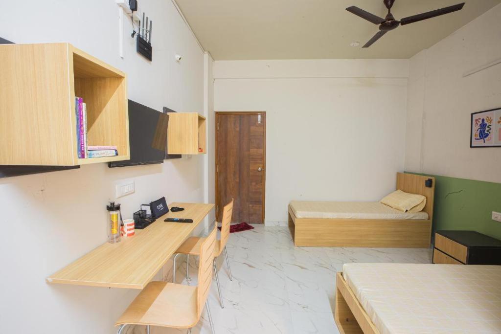 Covie Hotell Bangalore Exteriör bild