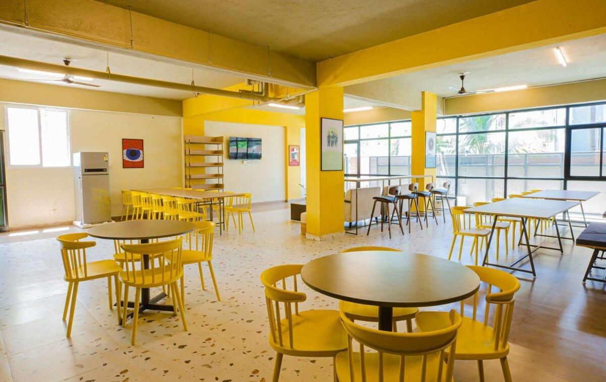 Covie Hotell Bangalore Exteriör bild